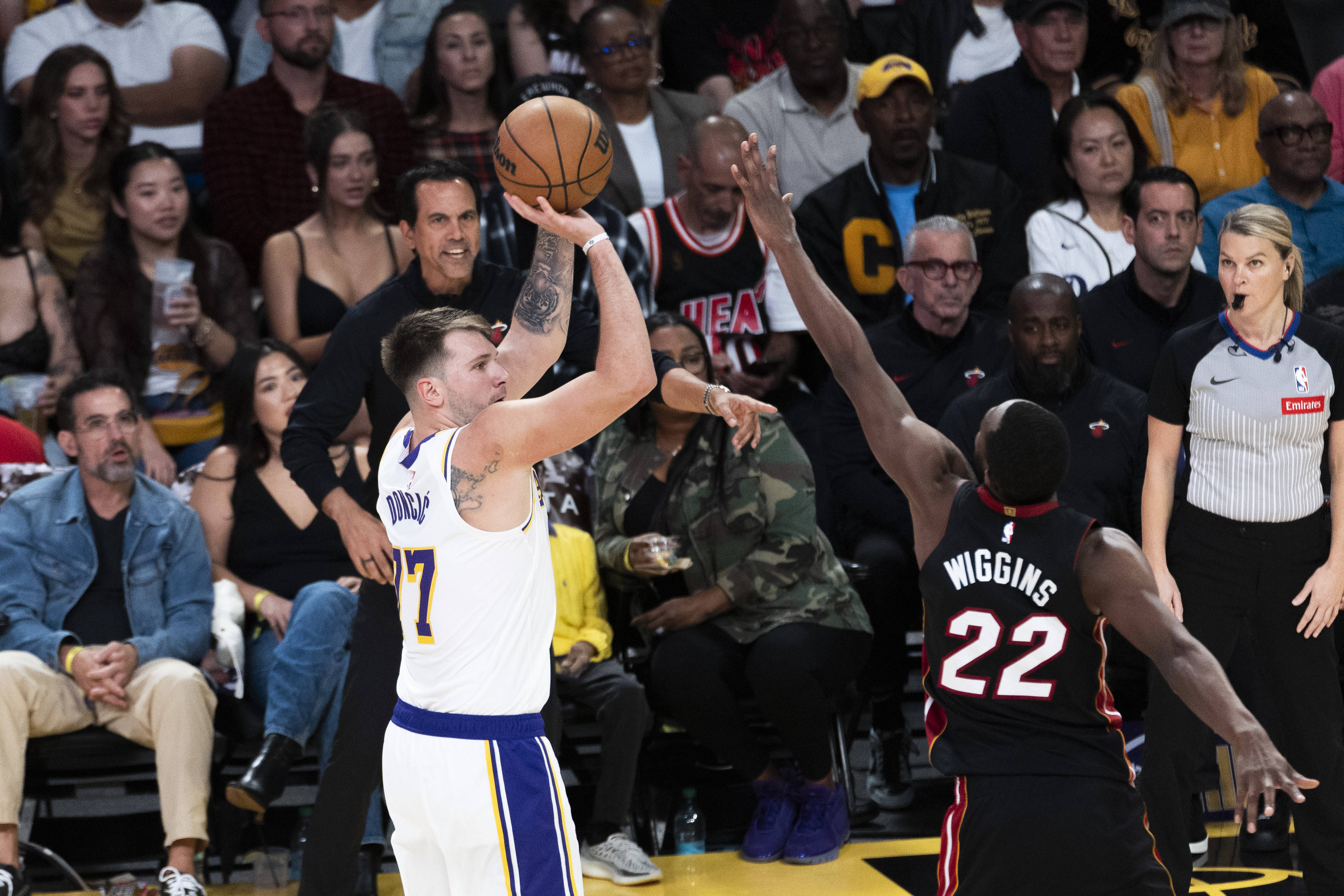 关于转会期迈阿密热火调整名单以备NBA常规赛，止住颓势环节打磨，底气十足，赛季目标并未改变的信息