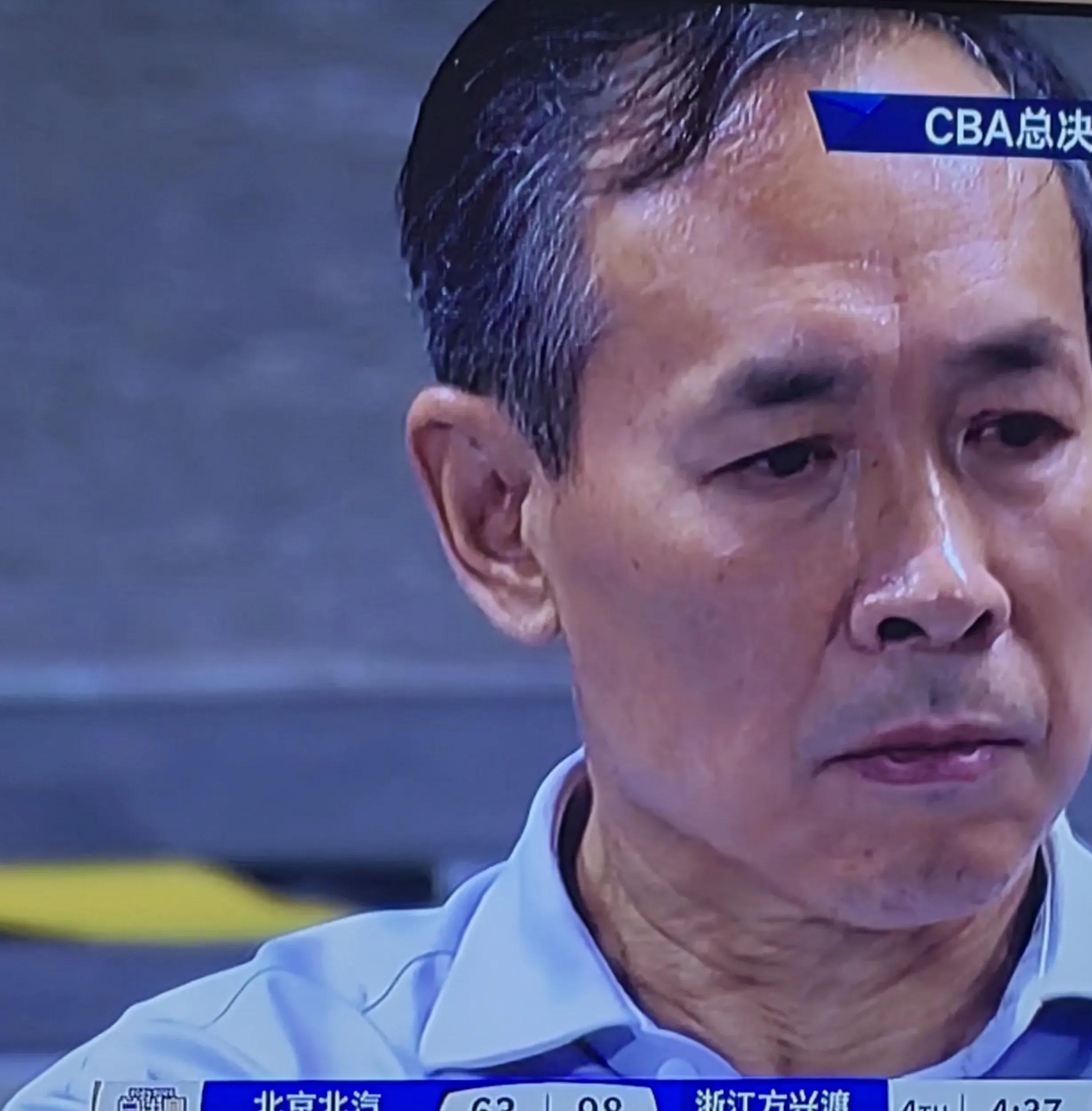 包含今夜埃因霍温备战NBA季后赛,主帅复盘细节曝光,球迷炸锅,临场指挥获称赞的词条 包含今夜埃因霍温备战NBA季后赛,主帅复盘细节曝光,球迷炸锅,临场指挥获称赞的词条