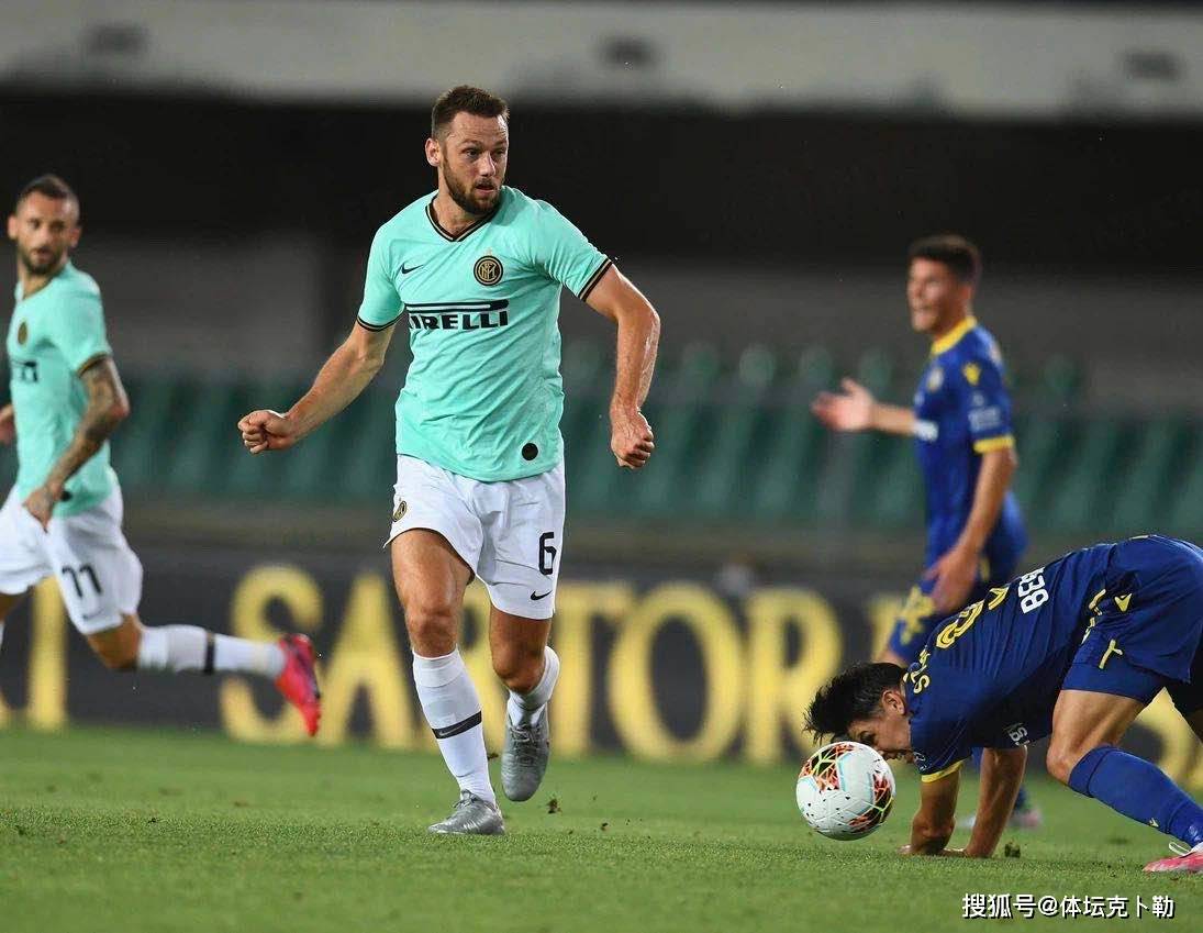 包含欧联倒计时，金州勇士国际比赛日远射贴柱，细节引发关注，底气十足，赛季目标并未改变的词条