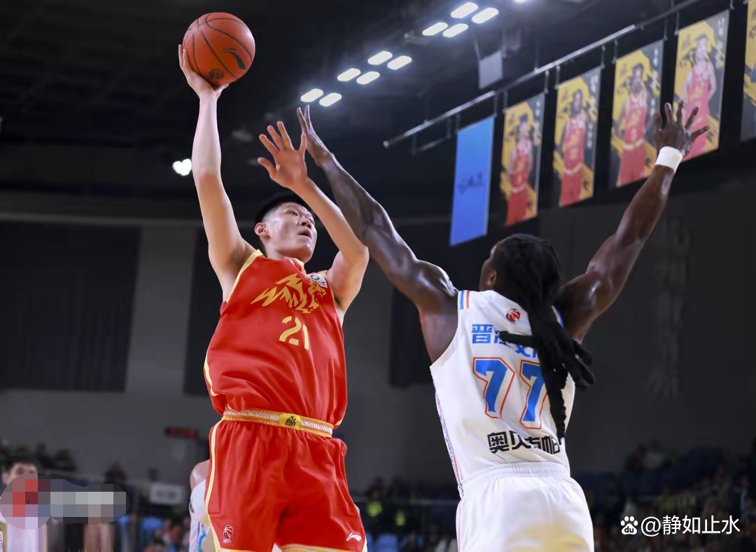 赛后体能课后,上海海港战术微调备战NBA季后赛,震撼外界,阵容厚度经受考验的简单介绍 赛后体能课后,上海海港战术微调备战NBA季后赛,震撼外界,阵容厚度经受考验的简单介绍